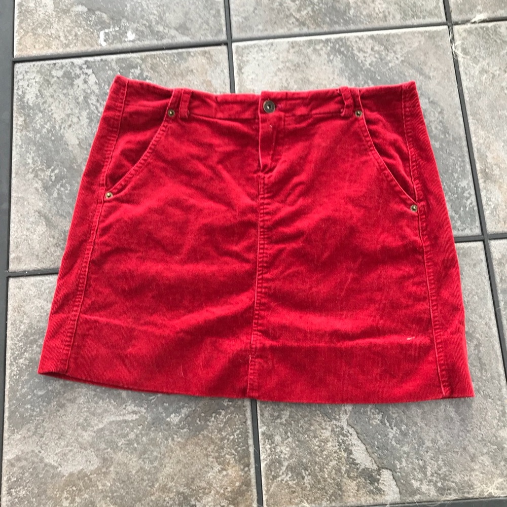 Short jean skirt with corduroy pattern